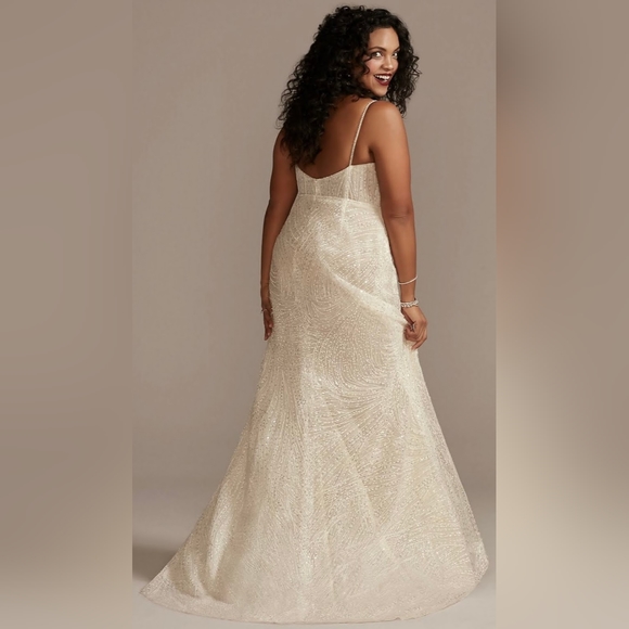 Wedding dress - Picture 11 of 11